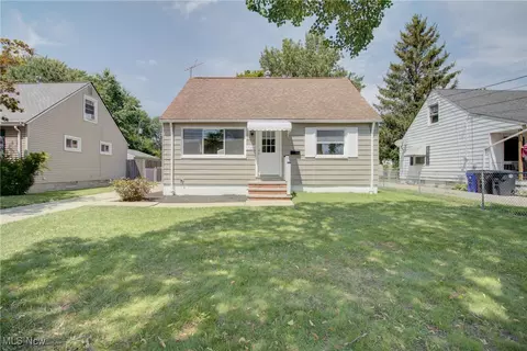 15310 Chatfield Ave, Cleveland, OH 44111
