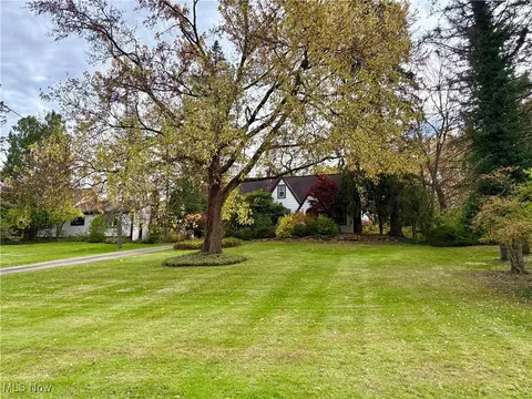 7700 Fitzwater Rd, Brecksville, OH 44141