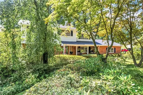3862 Devon Dr SE, Howland, OH 44484 photo 5