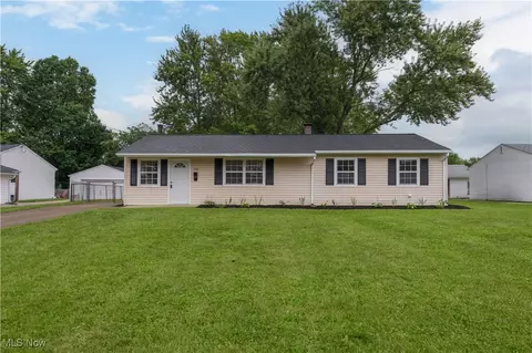 7371 Denny Dr, North Ridgeville, OH 44039