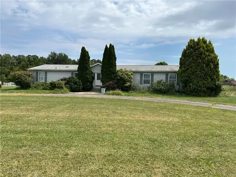 9241 Friendsville Rd, Seville, OH 44273