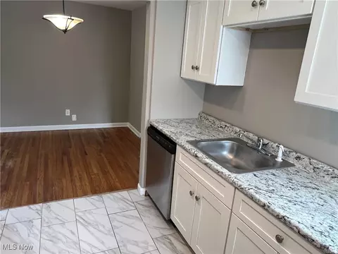 705 E 254th St, Euclid, OH 44132 photo 6