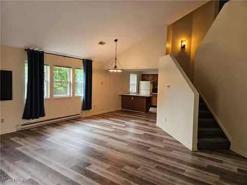 1663 Olympus Dr, Kent, OH 44240 photo 5