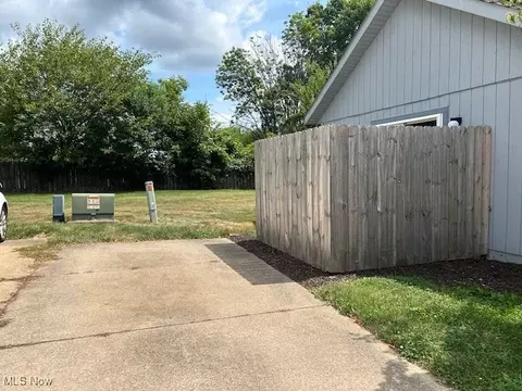 1663 Olympus Dr, Kent, OH 44240 photo 28