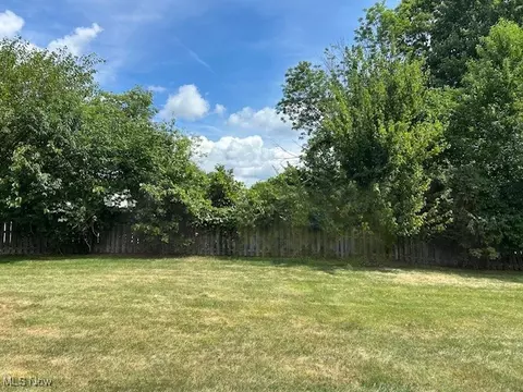 1663 Olympus Dr, Kent, OH 44240 photo 30