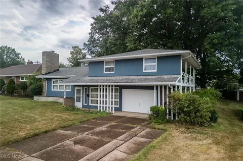 1950 Rush Rd, Wickliffe, OH 44092