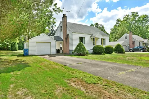 4182 Smith Stewart Rd, Vienna, OH 44473