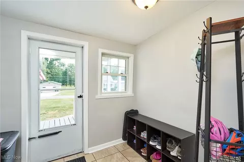 2923 Hayne Rd, Akron, OH 44312 photo 3