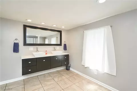 2923 Hayne Rd, Akron, OH 44312 photo 17