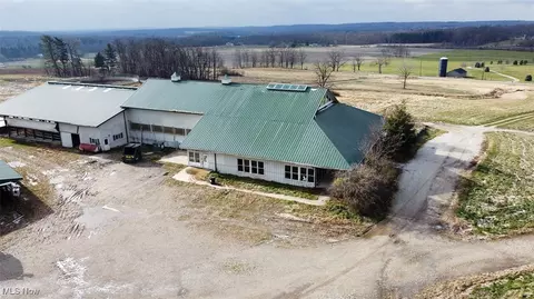13181 Claridon Troy Rd, Burton, OH 44021