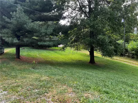139 Shields Ln, Adena, OH 43901 photo 6