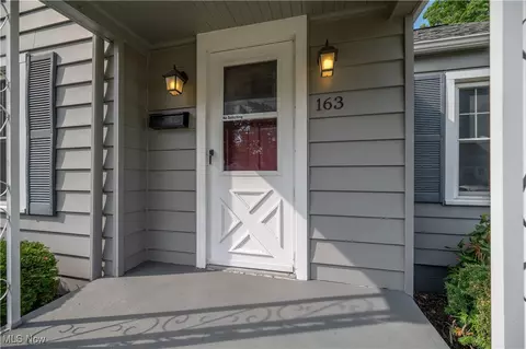 Exterior - 163 Omar St, Struthers, OH 44471 photo 3 of 8