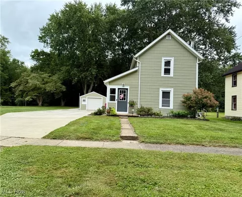 7805 2nd St S, Clinton, OH 44216