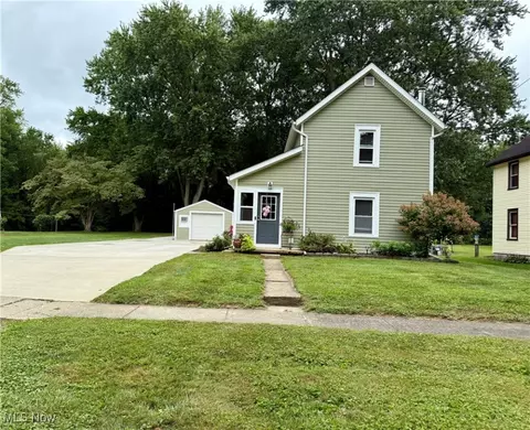 7805 2nd St S, Clinton, OH 44216