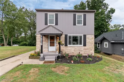 1216 Niagara Ave, Akron, OH 44305