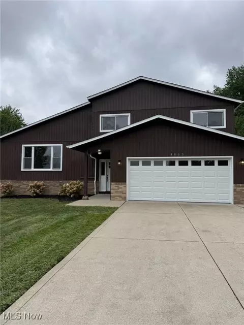 4865 Lindsey Ln, Richmond Heights, OH 44143