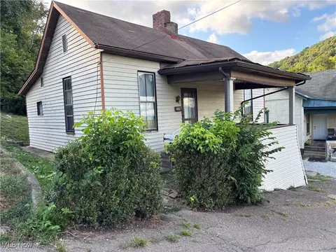 244 Lombardy Hts, Bridgeport, OH 43912