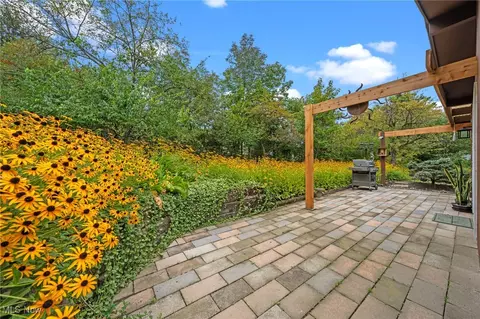 32775 Ledge Hill Dr, Solon, OH 44139 photo 23