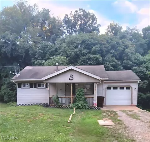 2105 Chewelah Ave, Zanesville, OH 43701
