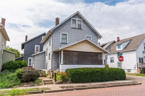 1241 Arnold Ave NW, Canton, OH 44703