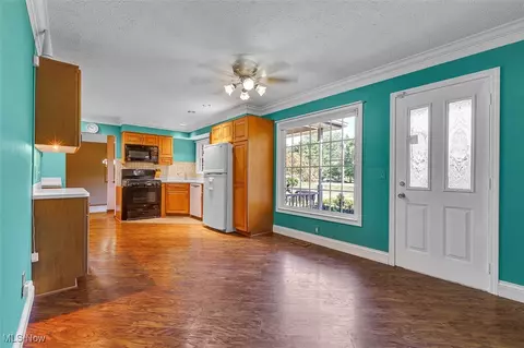 41575 Russia Rd, Elyria, OH 44035 photo 12