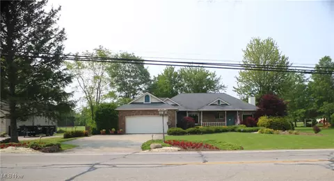 41575 Russia Rd, Elyria, OH 44035 photo 2
