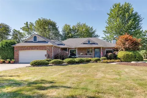 41575 Russia Rd, Elyria, OH 44035