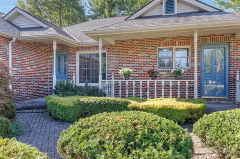 41575 Russia Rd, Elyria, OH 44035 photo 3