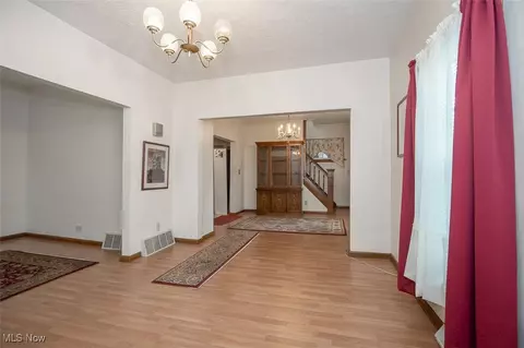 Living - 1855 Washington Ave, Lorain, OH 44052 photo 1 of 3