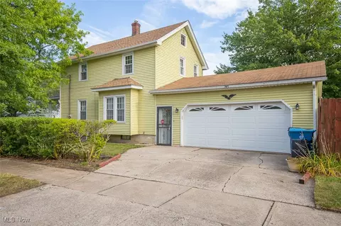 Exterior - 1855 Washington Ave, Lorain, OH 44052 photo 2 of 5