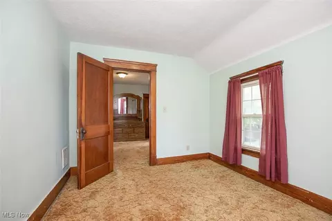 Bedroom - 1855 Washington Ave, Lorain, OH 44052 photo 2 of 3