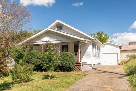 1705 30th St NW, Canton, OH 44709