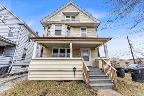 36 Cole Ave, Akron, OH 44301
