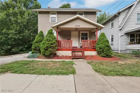 2518 30th St SW, Akron, OH 44314