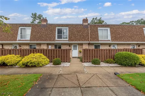 6474 State Rd #I-10, Parma, OH 44134