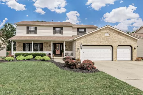 3350 Saint Andrews Dr, Parma, OH 44134