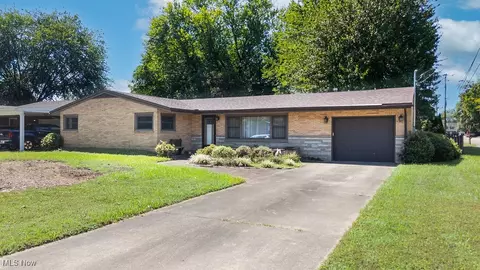 600 47th St, Vienna, WV 26105