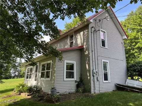 8336 Sprucevale Rd, Rogers, OH 44455 photo 2