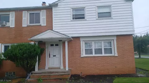 4708 Walford Rd #2F, Warrensville Heights, OH 44128