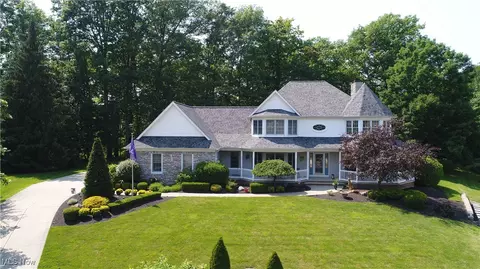 35005 Lisle Ct, Willoughby, OH 44094