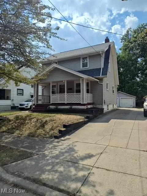 920 Rowe St, Akron, OH 44306