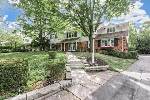 12 Lyman Cir, Shaker Heights, OH 44122