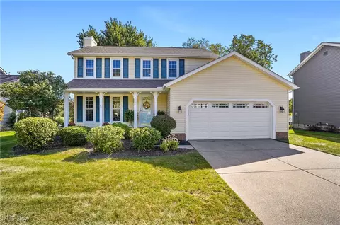 5241 Brockton Dr, Stow, OH 44224