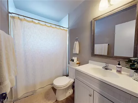 1818 Rush Rd, Wickliffe, OH 44092 photo 4