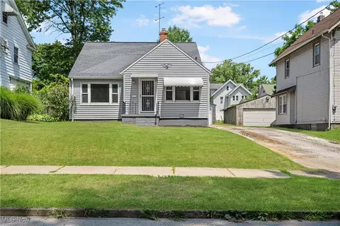 1001 Emma Ave, Akron, OH 44302
