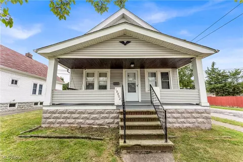18802 Arrowhead Ave, Cleveland, OH 44119