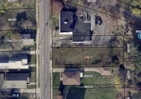 3553 E 76th St, Cleveland, OH 44105