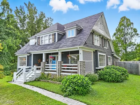 211 Wilson Mills Rd, Chardon, OH 44024