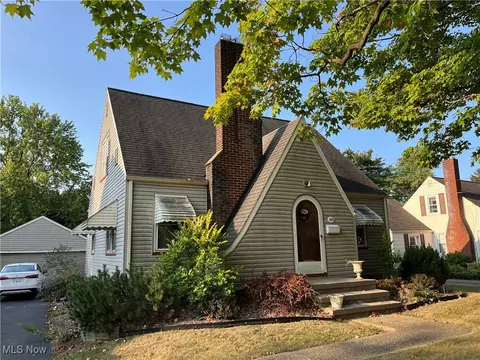 845 Summit St, Salem, OH 44460