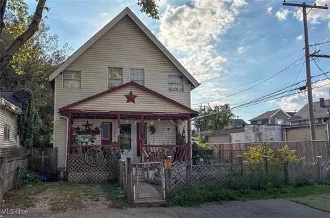 373 Dana Ave, Columbus, OH 43223